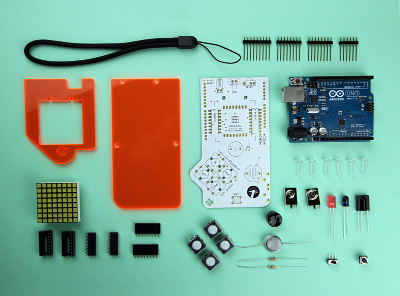 DIY Gamer Kit: assemble, code et joue